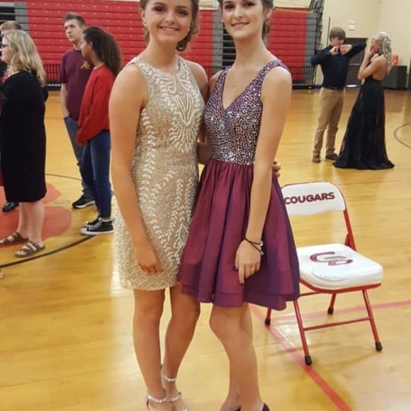 Homecoming Dress - Picture 6 of 7